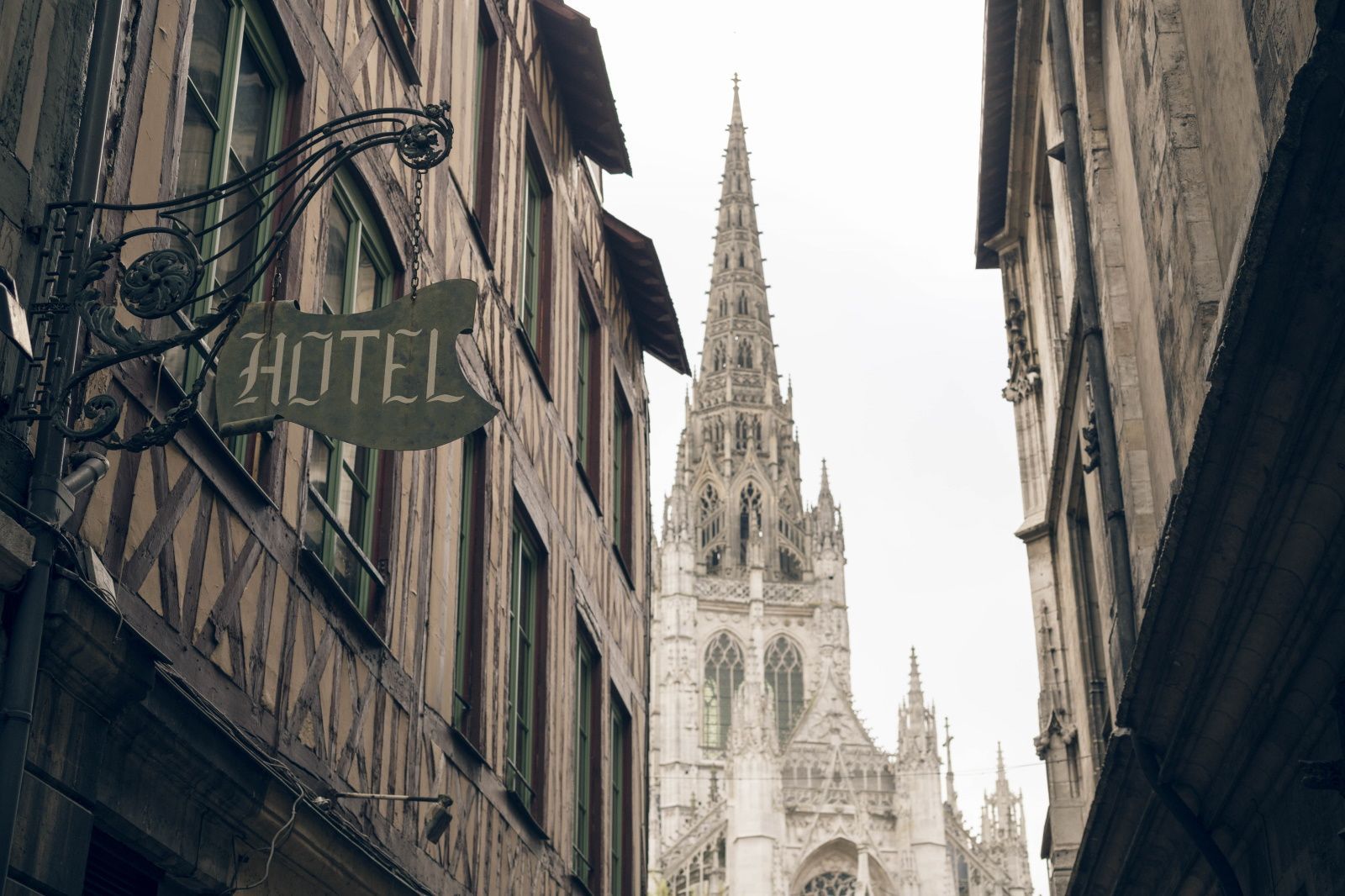 Besök franska städer till en bråkdel av priset!