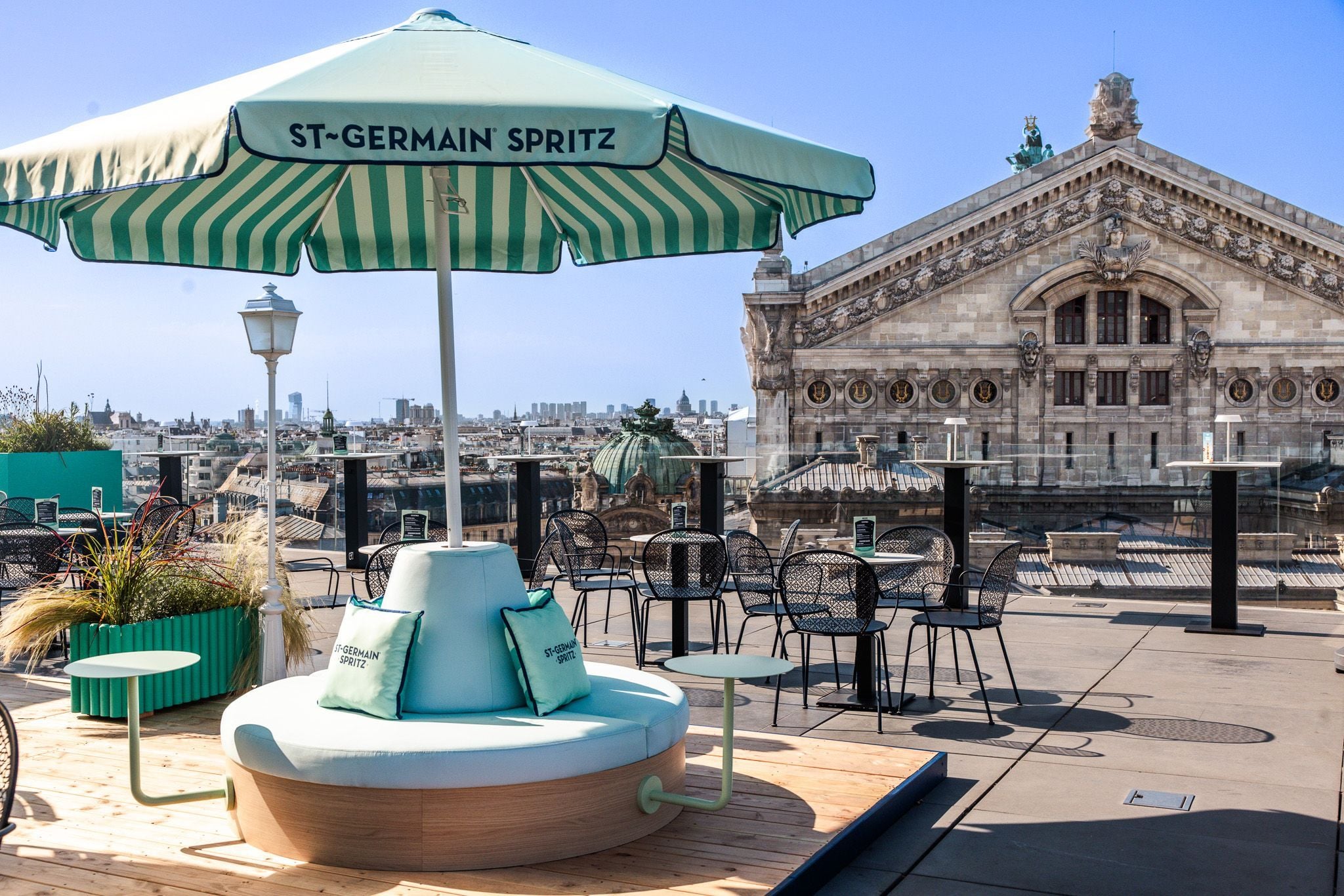 Galeries Lafayette - St Germain Spritz Bar
