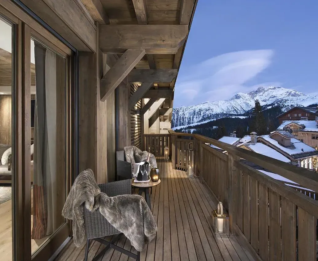 Vue panoramique sur la station depuis le Penthouse du Barrière Les Neiges Courchevel