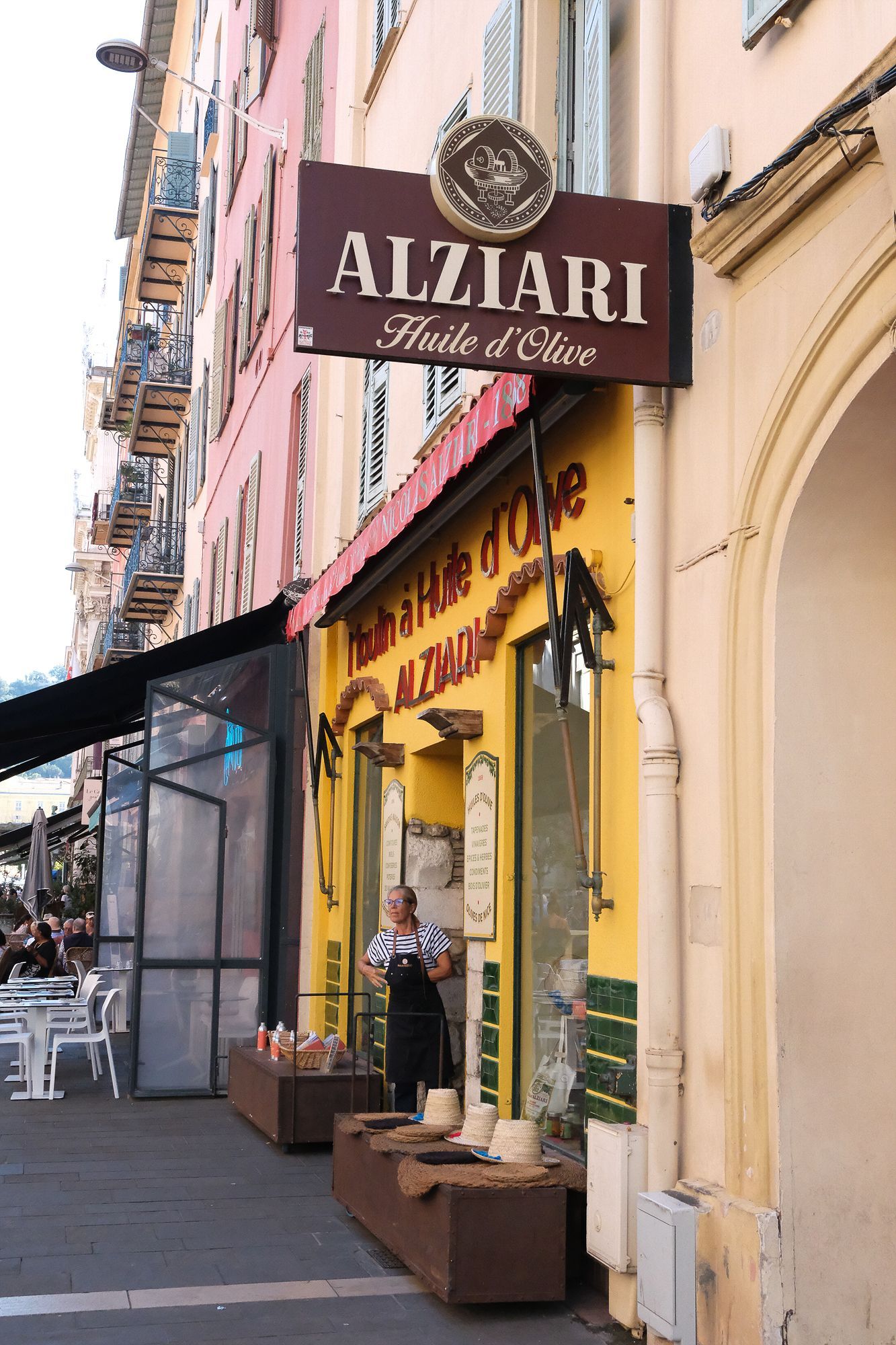 Seonju PARK - 니콜라 알지아리 올리브 오일