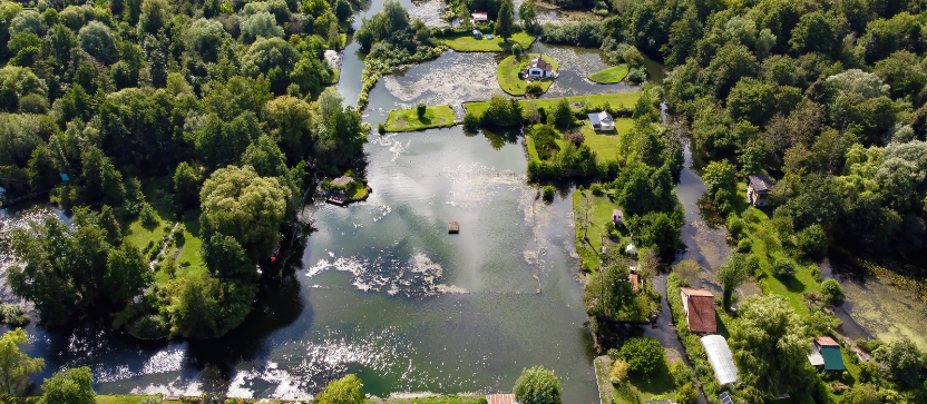  Hortillonnages d'Amiens, dans les Hauts-de-France.