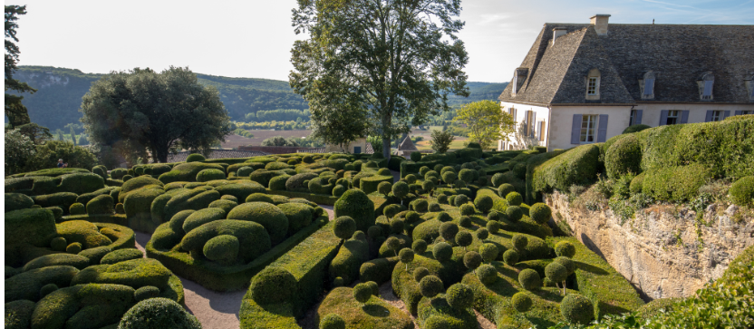 Jardins de Marqueyssac, dans la vallée de la Dordogne. 