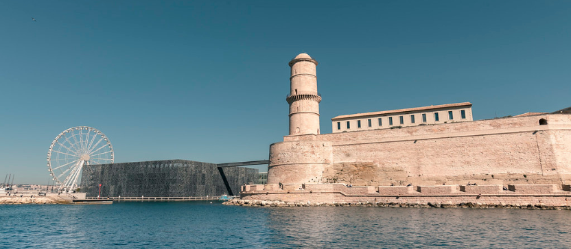 Le Mucem et le Fort Saint-Jean, à Marseille.