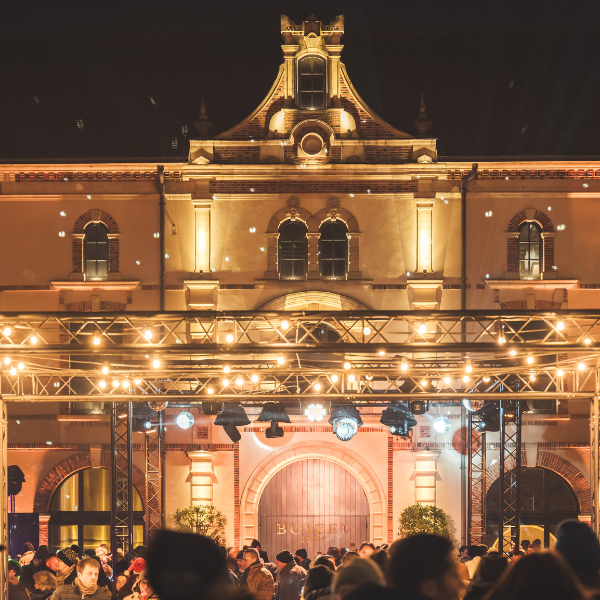Avenue de Champagne à Epernay, en Champagne. 