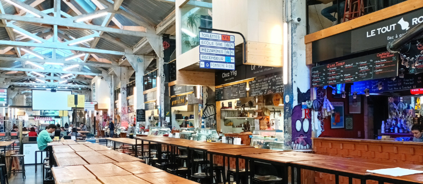 Les Halles de la Cartoucherie à Toulouse.