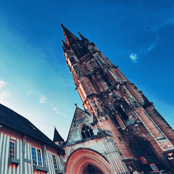 Lillebonne, en Normandie. 