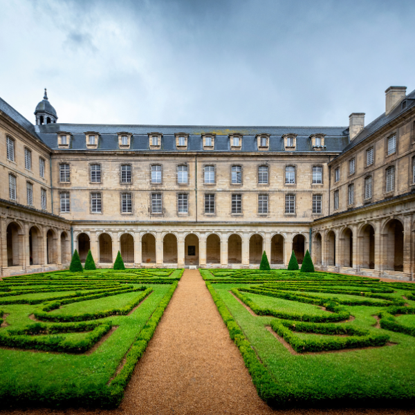 Abbaye aux Hommes, à Caen, en Normandie. 