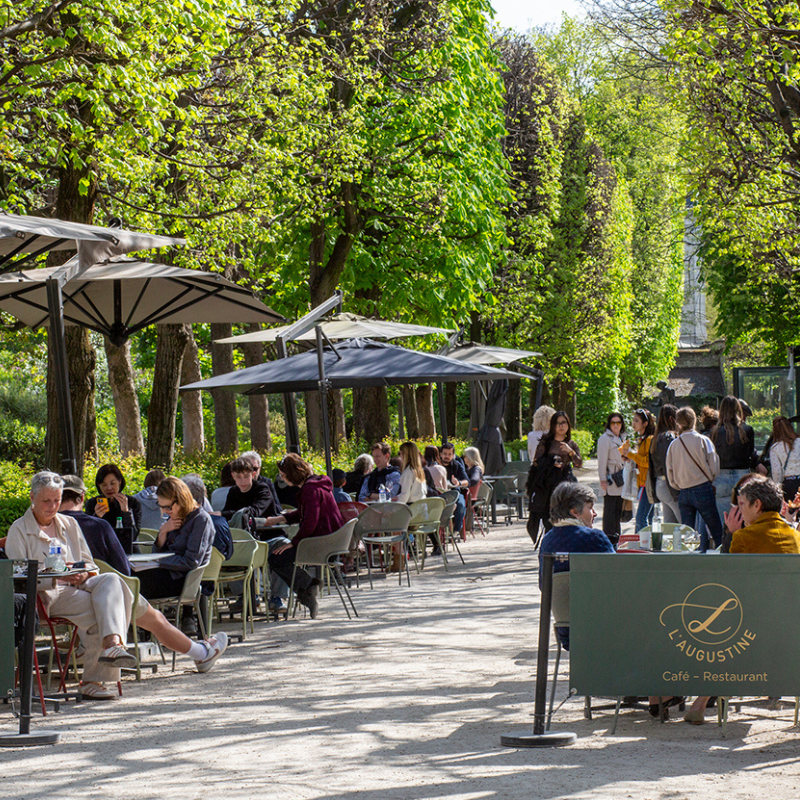 Café l'Augustine, dans le jardin du musée Rodin, à Paris.