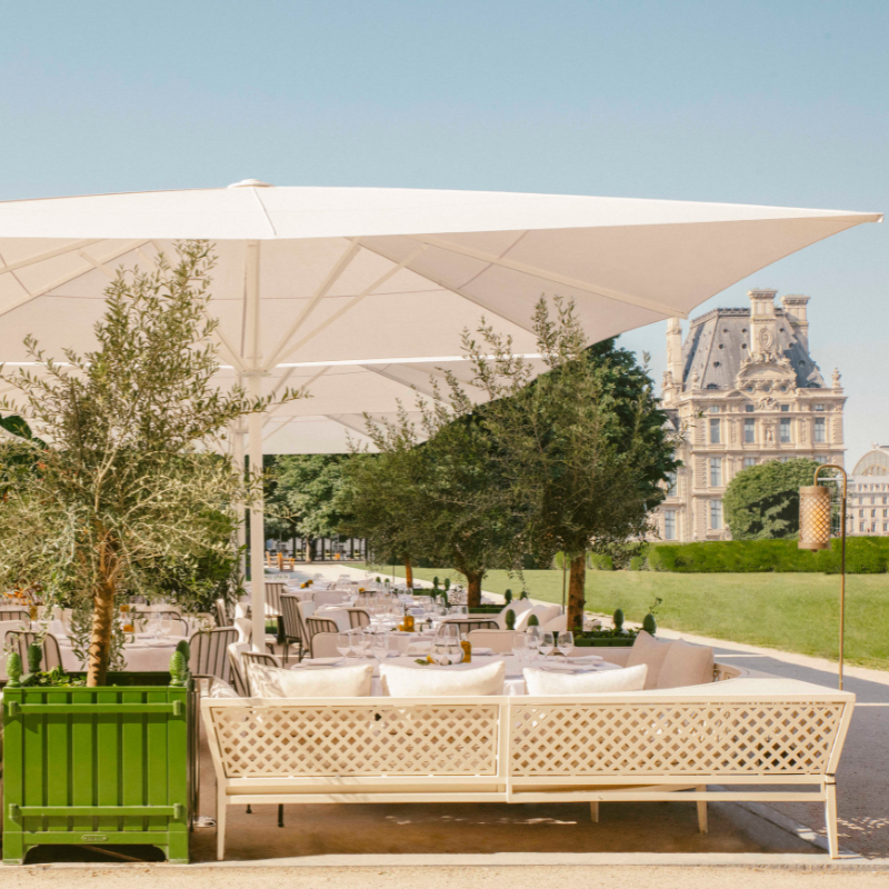 Restaurant Loulou, près du musée du Louvre, à Paris.