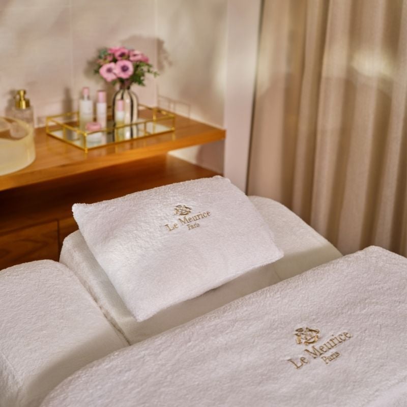 De Spa Valmont van hotel Le Meurice in Parijs.