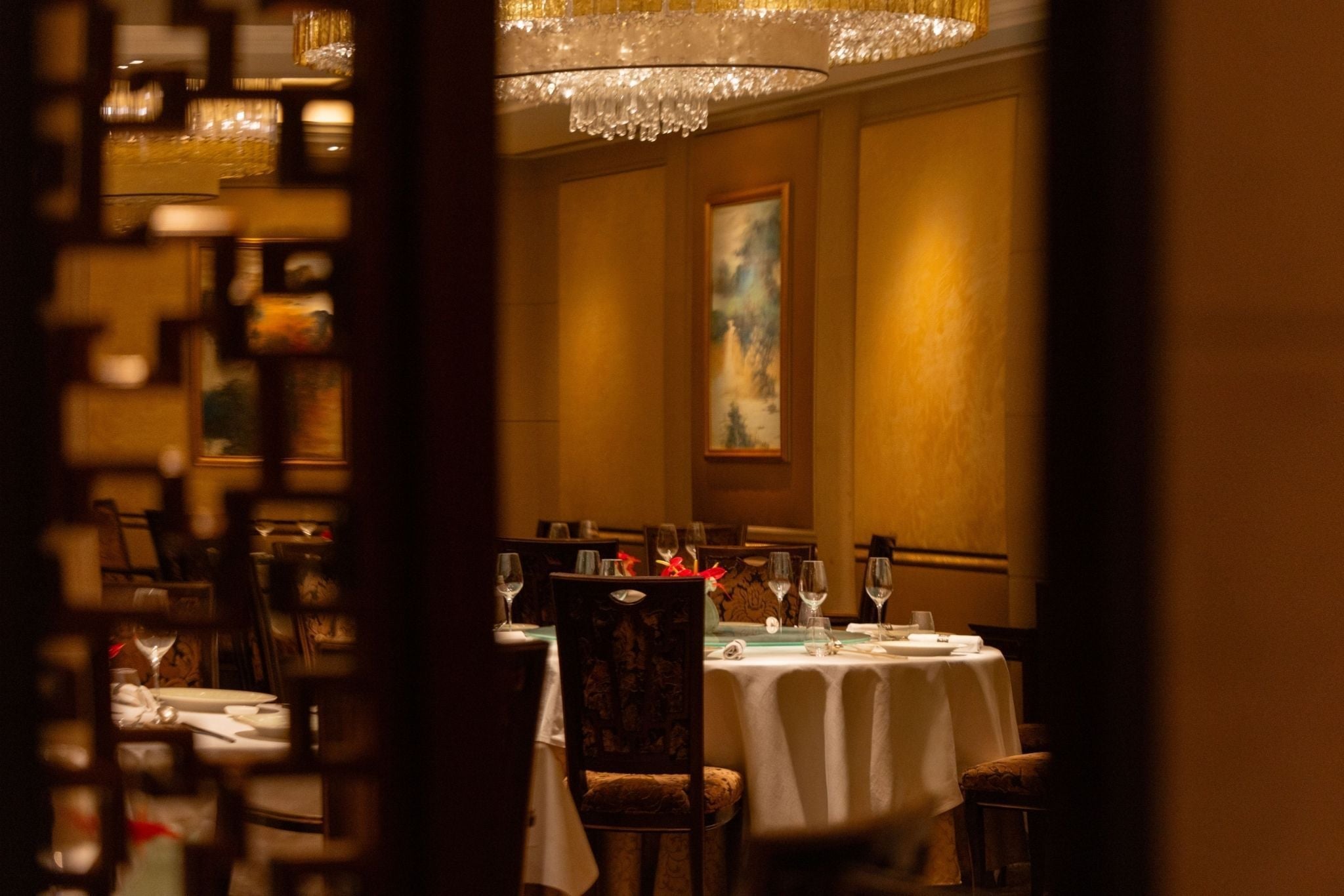 Restaurant gastronomique Shang Palace à l'hôtel Shangri-La, à Paris.