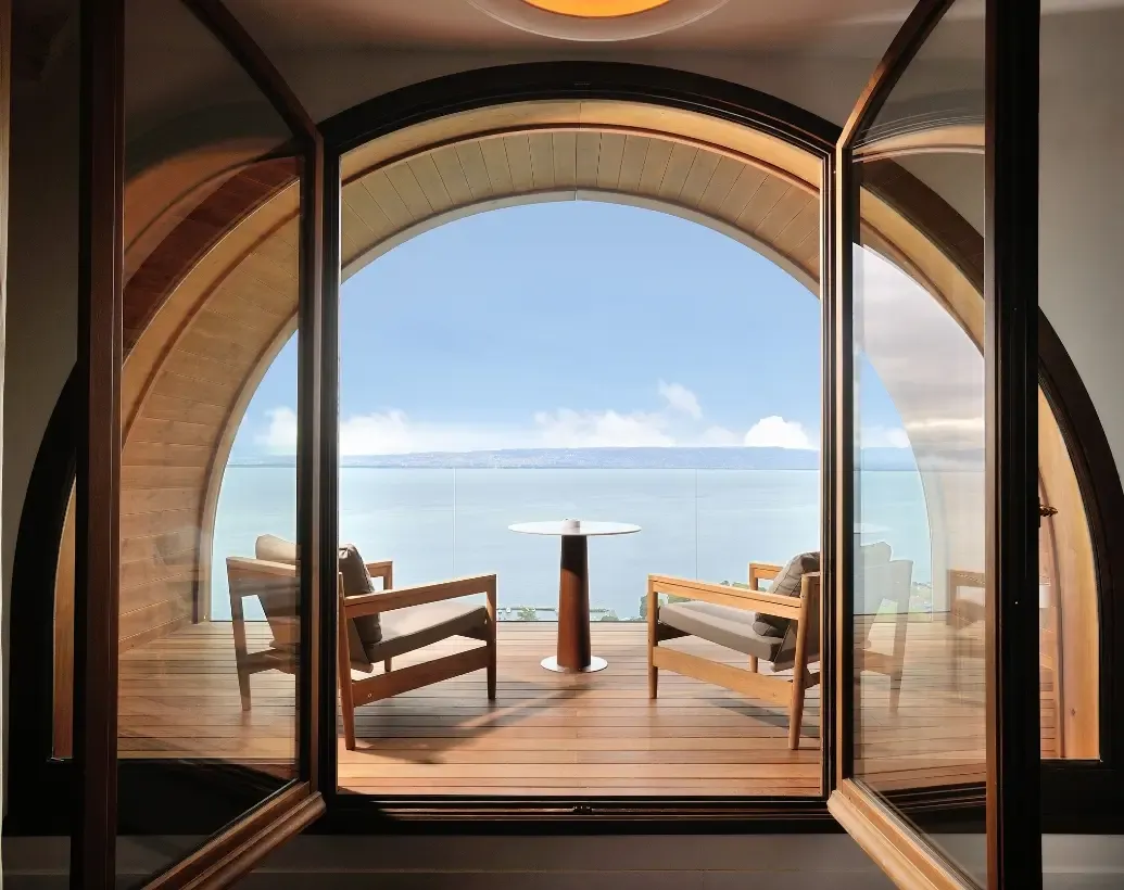 Suite Président à l'Hôtel Royal d'Evian, dans les Alpes.