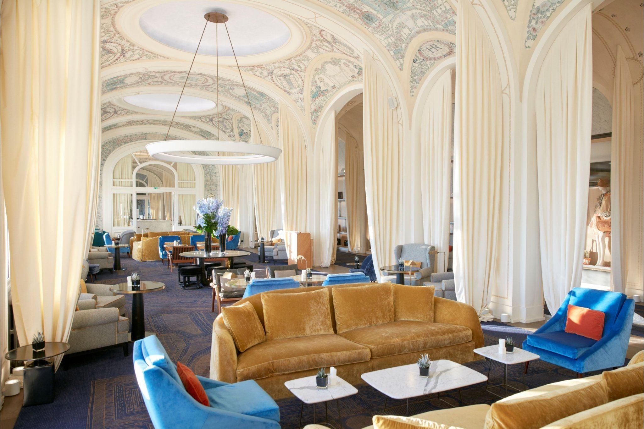 Grand Salon de l'Hôtel Royal d'Evian, dans les Alpes.