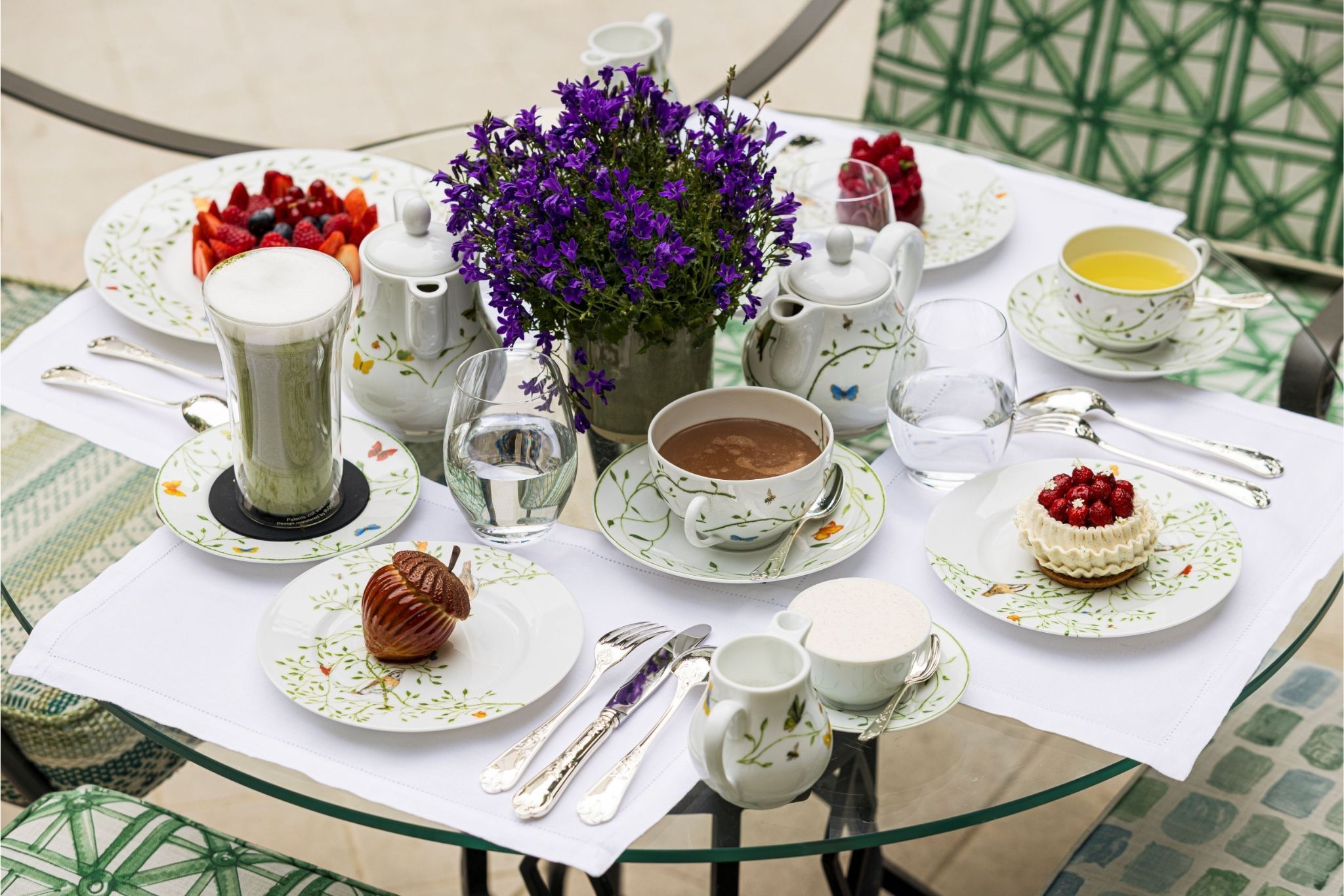 Tea time à l'hôtel Le Bristol Paris.