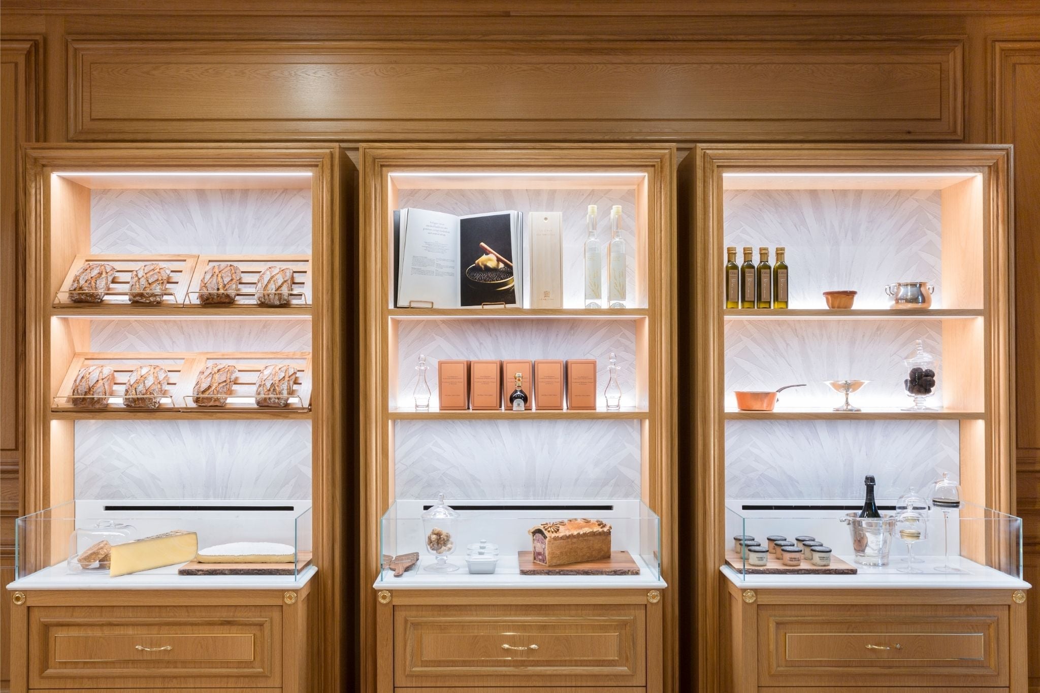 L'Epicerie des Ateliers du Bristol Paris.
