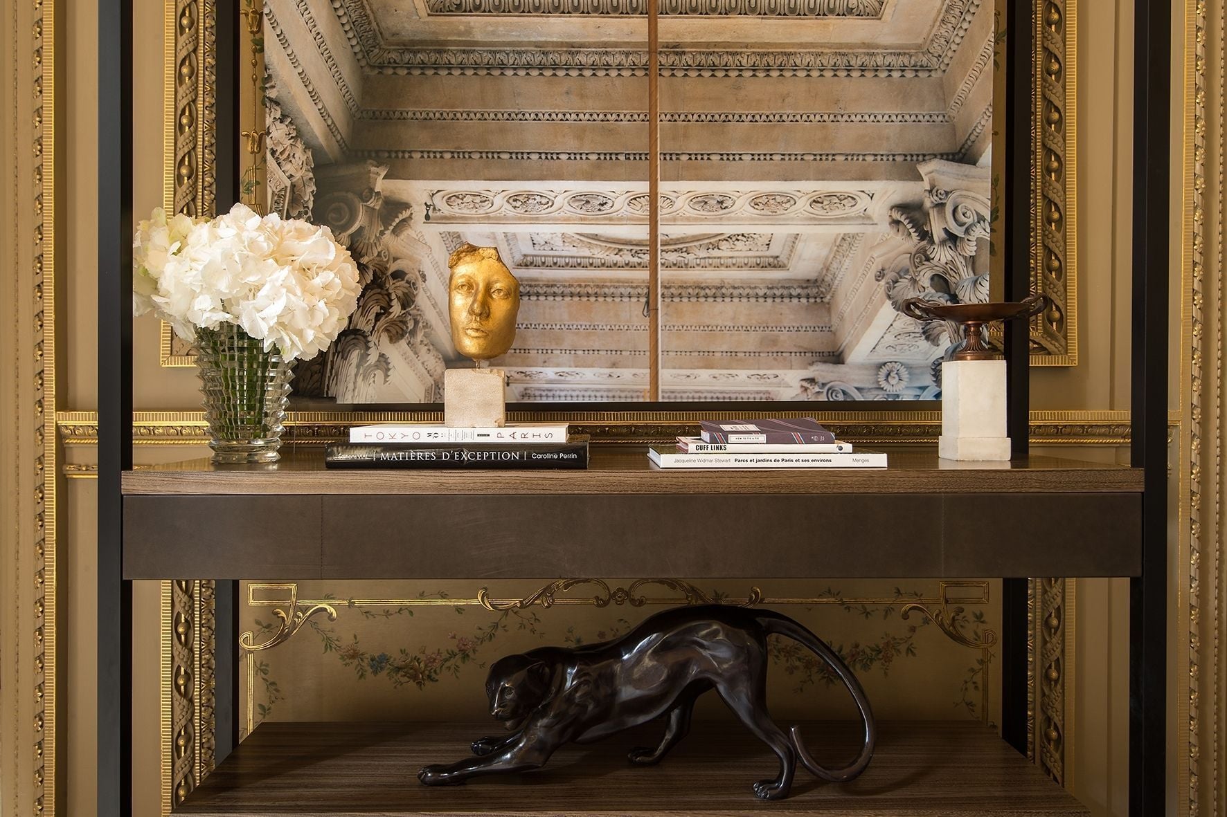 Interieur van de suite Duc de Crillon.