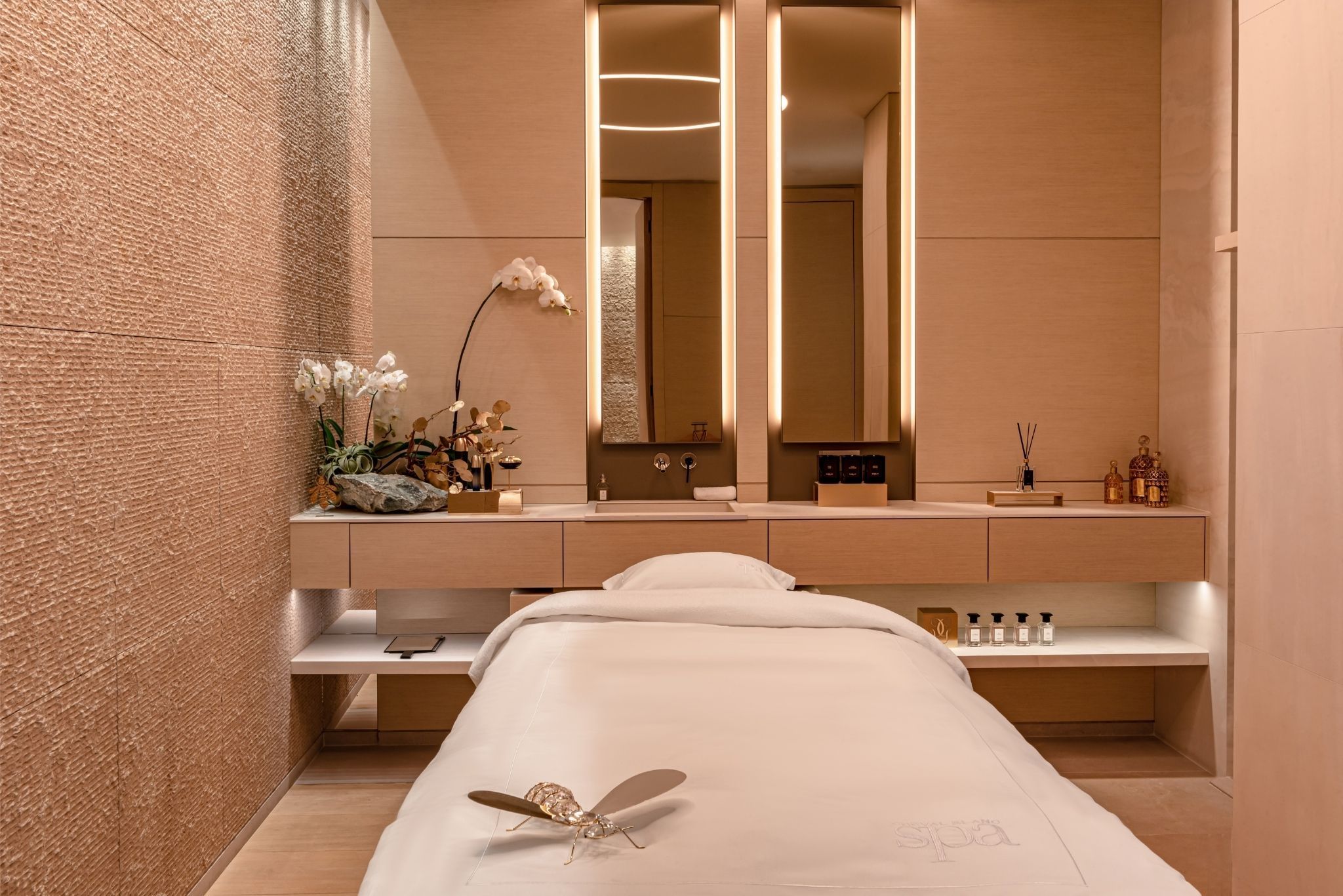 Salle de soin au spa Cheval Blanc St-Tropez.