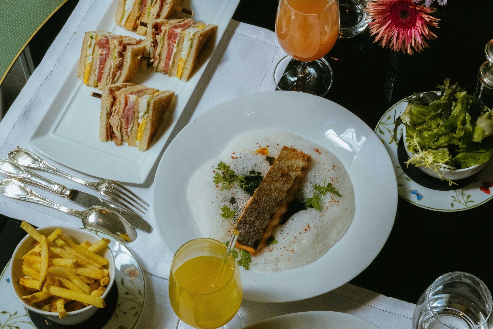 Café Antonia au Bristol Paris.