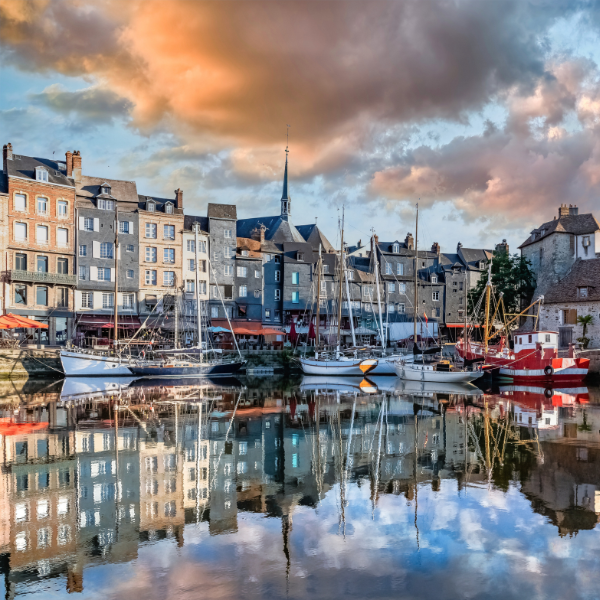 Het schilderachtige Honfleur in Normandië. 
