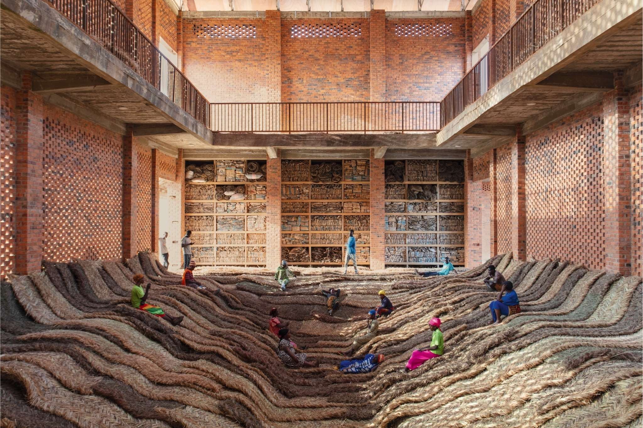 Ibrahim Mahama, Parliament of Ghosts, 2023, foin, Red Clay, Tamale.