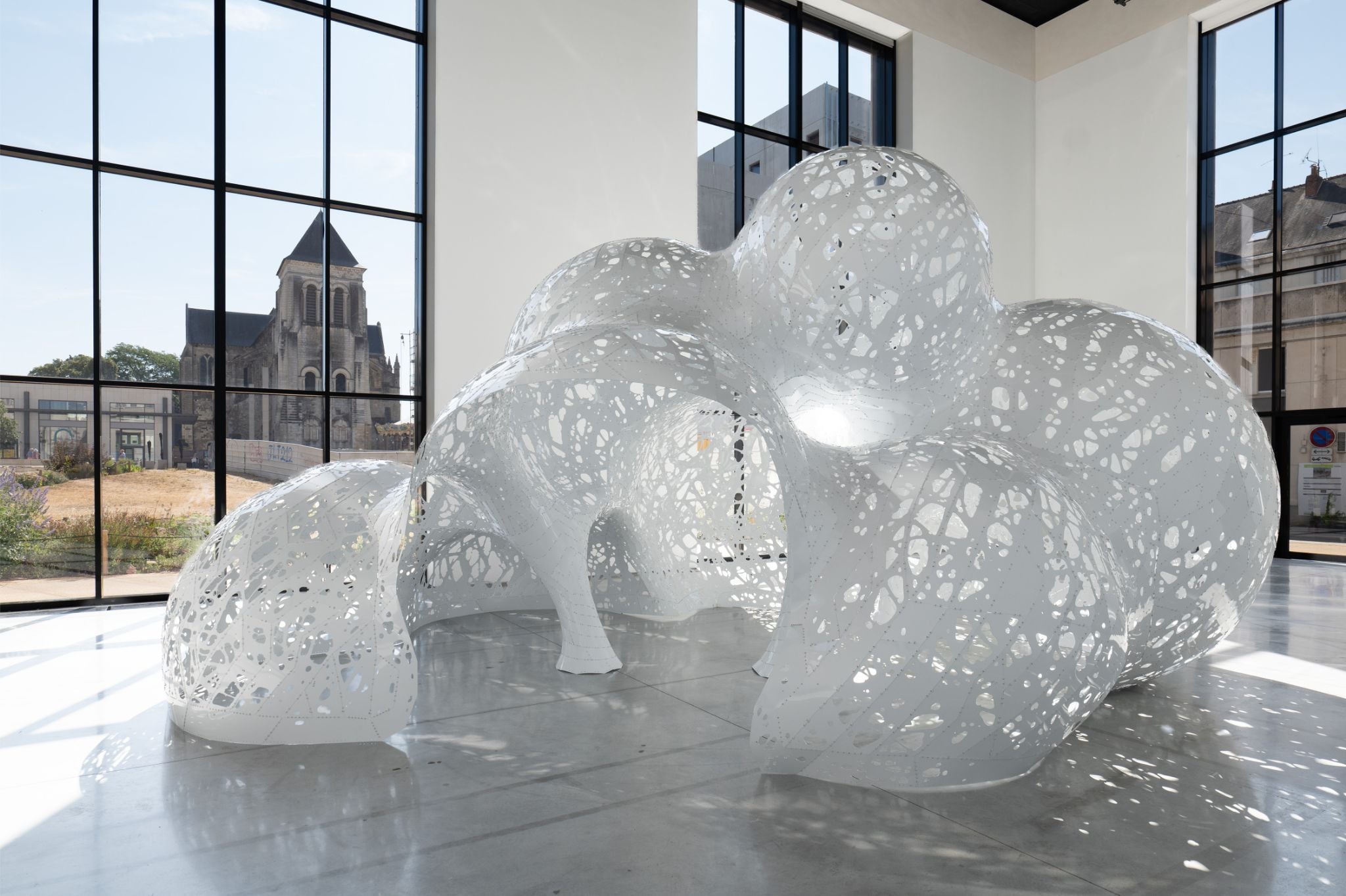 „L’idée des corps célestes“, Ausstellung im cccod, Tours, Frankreich, 2026 (Kuratorinnen: Delphine Masson & Marine Rochard).