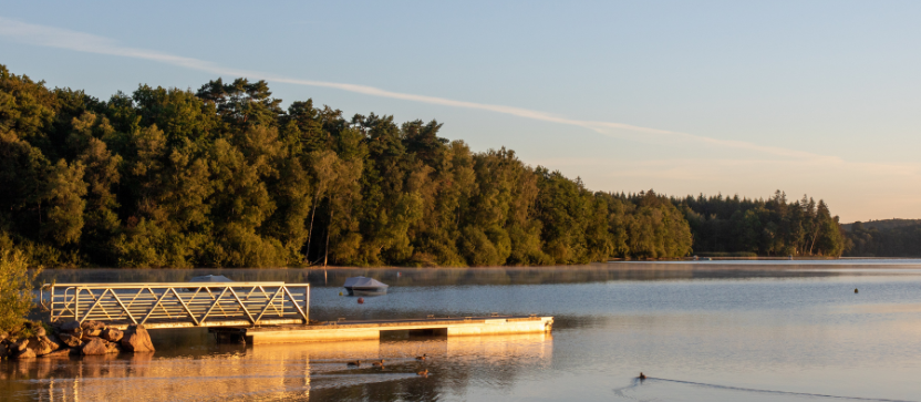 Lac des Settons, dans le Morvan (Bourgogne). 