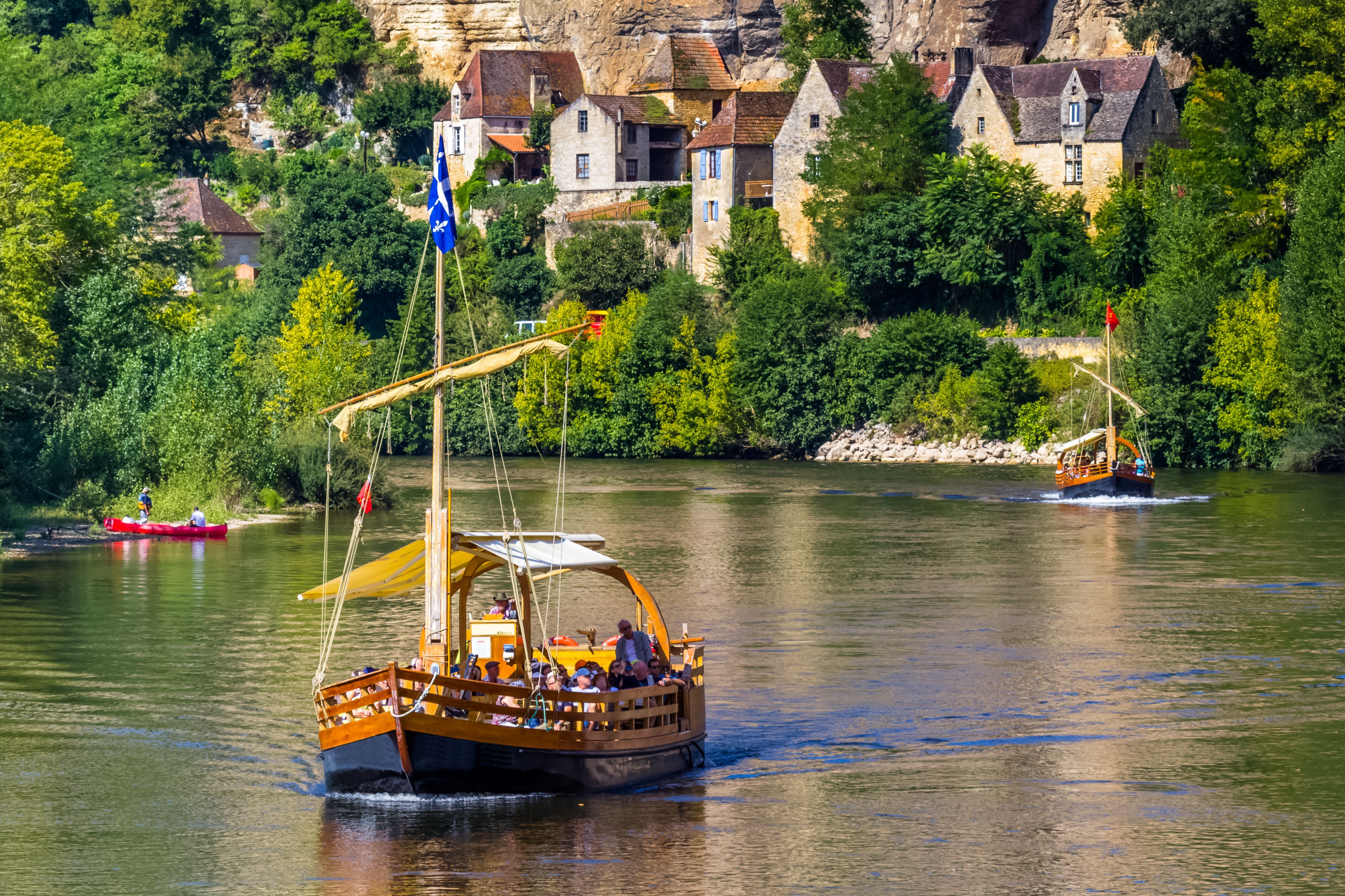 gabarre sur la Dordogne à La Roque-Gageac