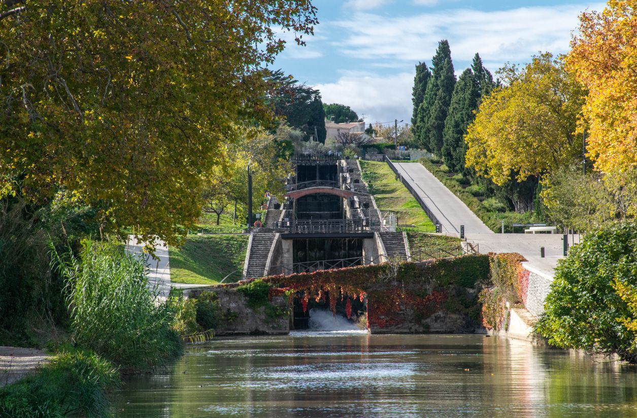 Una de las 9 esclusas de Fonseranes, en Béziers, en el Canal du Midi.
