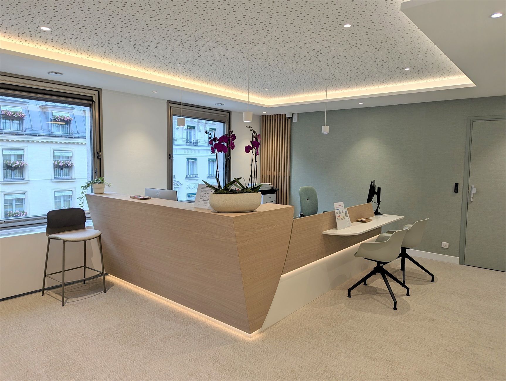 スタッフ相談用カウンター