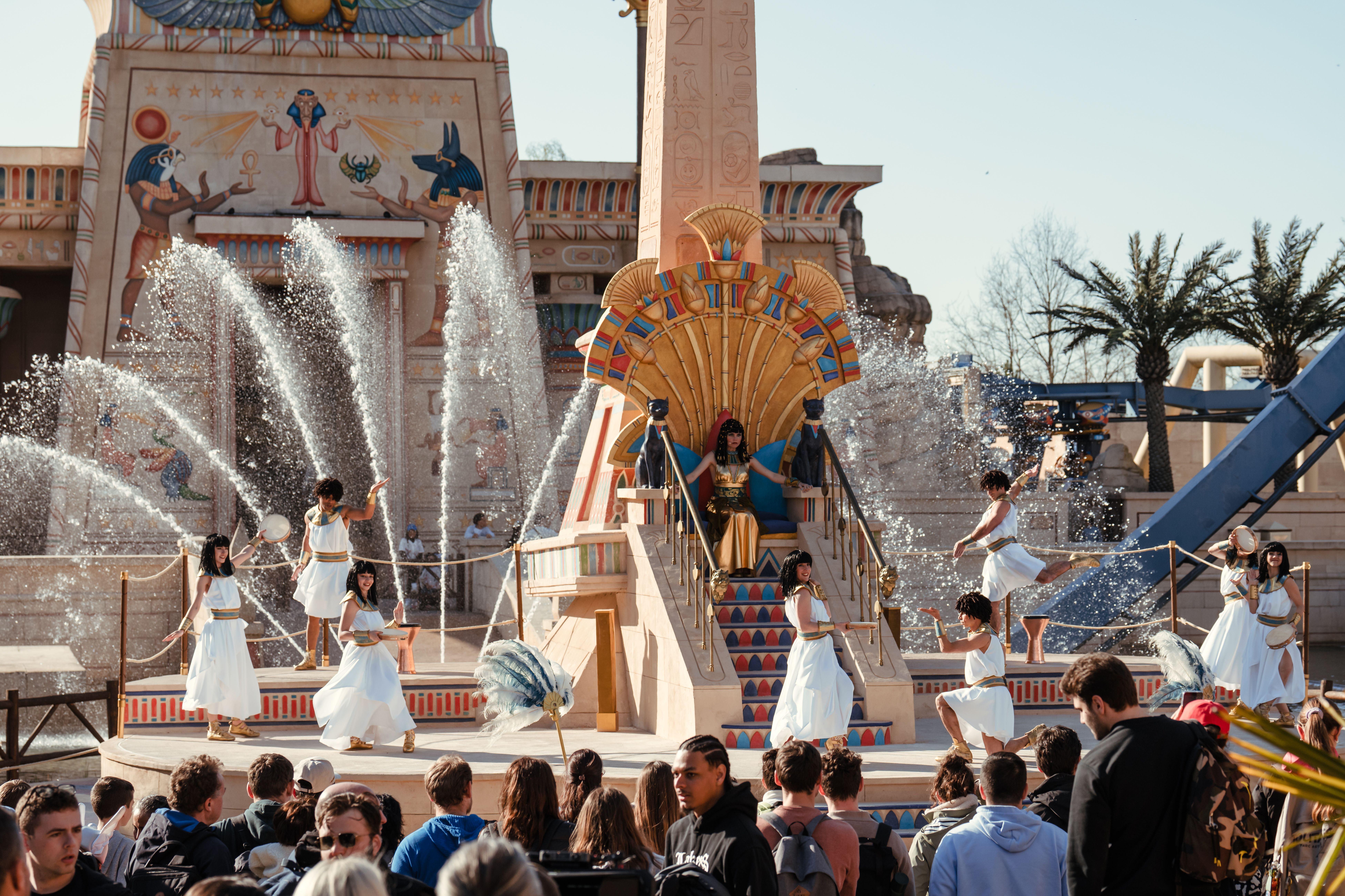 Ook Cleopatra komt voorbij in het Parc Asterix.