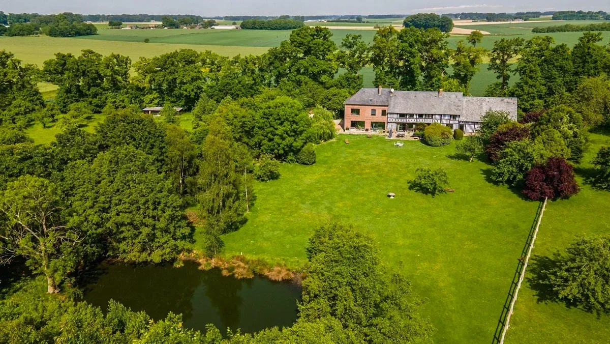 En Le Manoir de la Campagne hay mucho espacio para los perros.