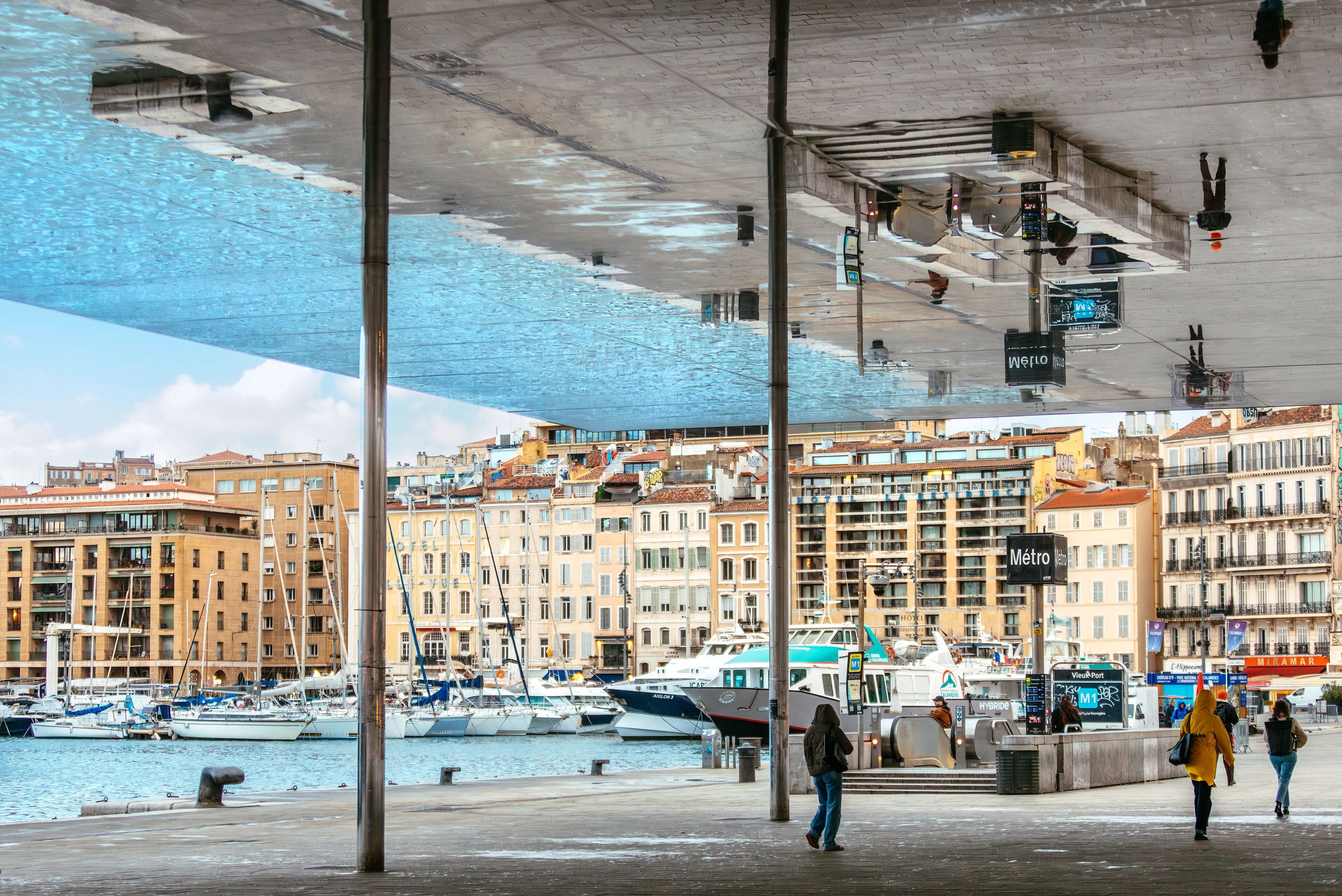 마르세유 구항구 노먼 포스터 파빌리온