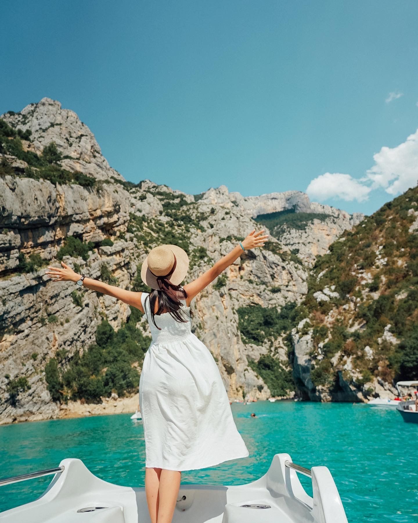  travel_bellauri