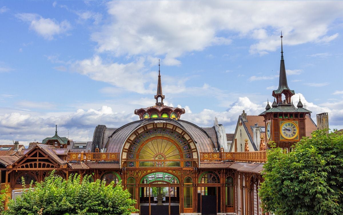 La buvette Cachat, la fuente de aguas termales de Évain-les-Bains, en los Alpes.