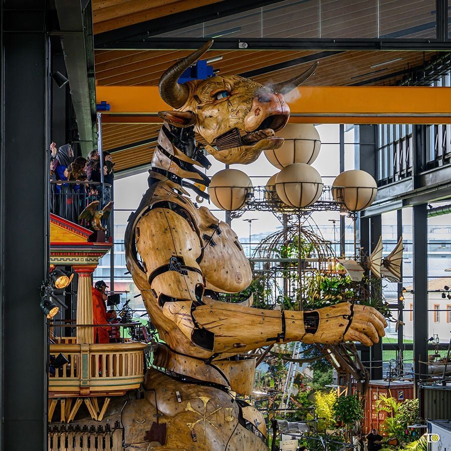 Les Voyages de l'Aéroflorale II" en la Halle de la Machine, en Toulouse