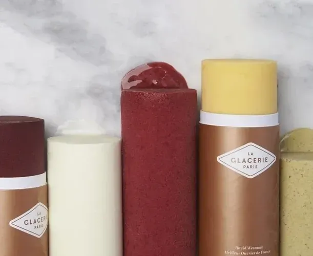 Tubos helados en la Glacerie