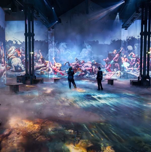 Experiencia inmersiva sobre el Renacimiento en el Atelier des Lumières